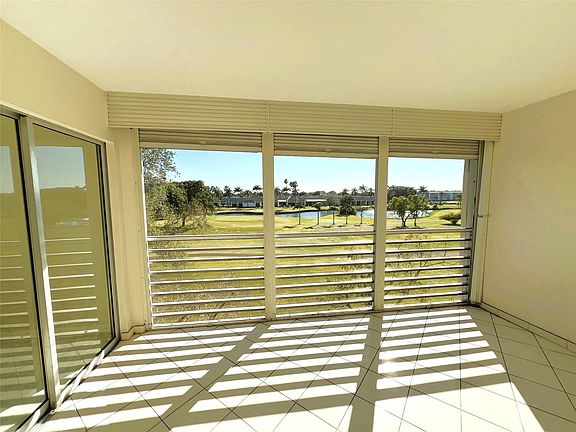 2nd image of 3303 Aruba Way #E-4