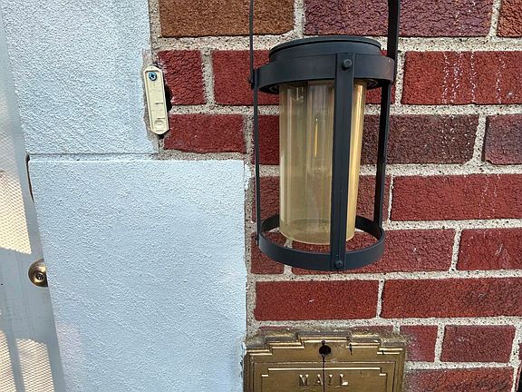 4th image of 6878 Abington Ave