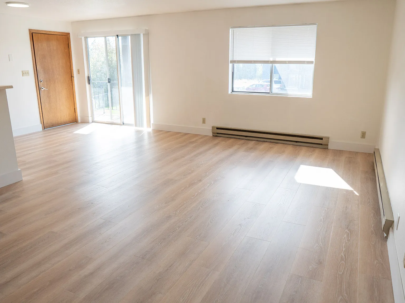 2 bed, 750 sqft, $1,350 — Photo 1