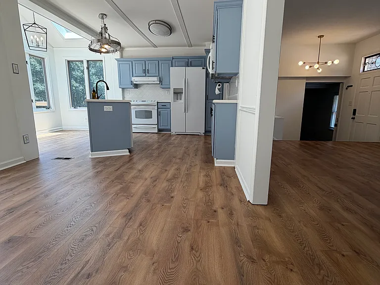 337 E Millbrook Rd — Photo 20