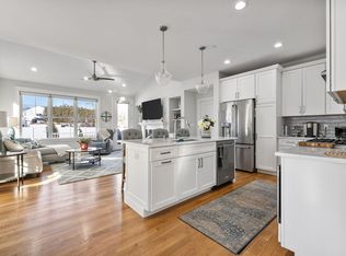 15 Rowell Ln #15, Middleton, MA 01949