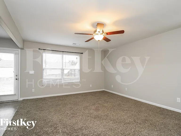 5924 Odenton Ln — Photo 3