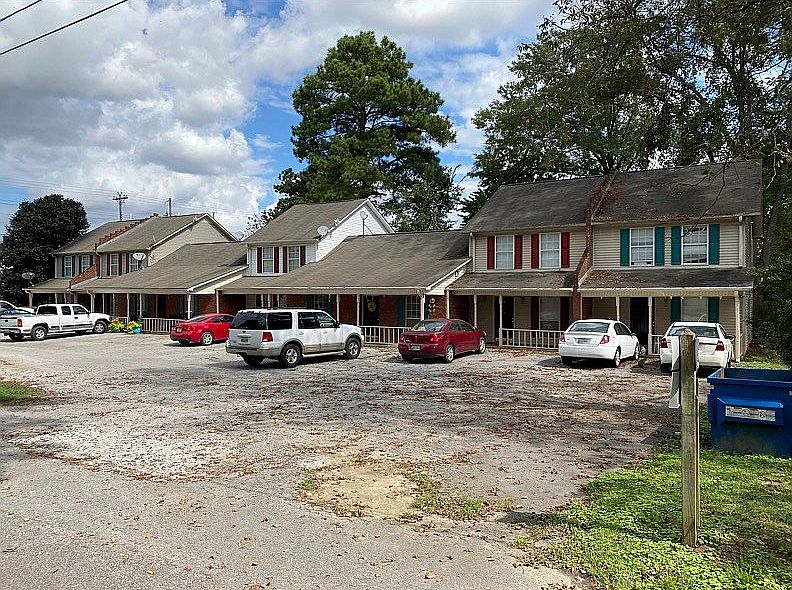 2nd image of 153 W Main St