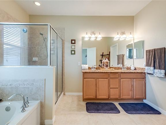 5th image of 101 Adoncia Way