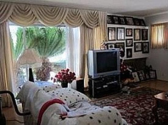 1st image of 1876 Bluffhill Dr