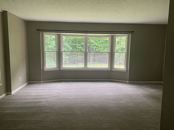 3rd image of 6970 Carriage Hill Dr APT 202