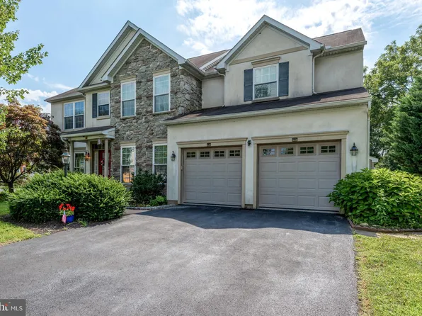116 N Summit Ave, Quarryville, PA 17566