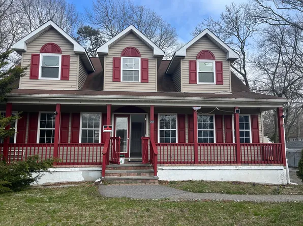 301 William Floyd Pkwy, Shirley, NY 11967