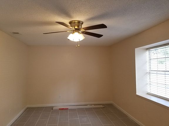 2nd image of 1830 Doric Dr