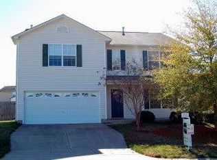 1740 E Greenbriar Dr, Fuquay Varina, NC 27526
