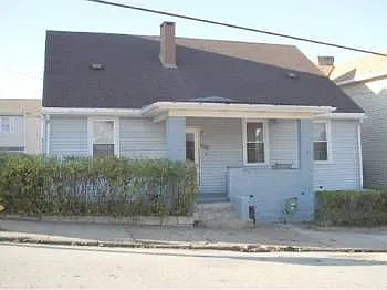 402 2nd St photo 1