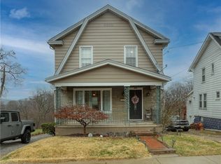 1829 Devonshire Rd, Coraopolis, PA 15108