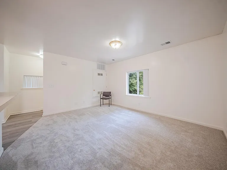 2472 Hawks Ave #2 — Photo 6