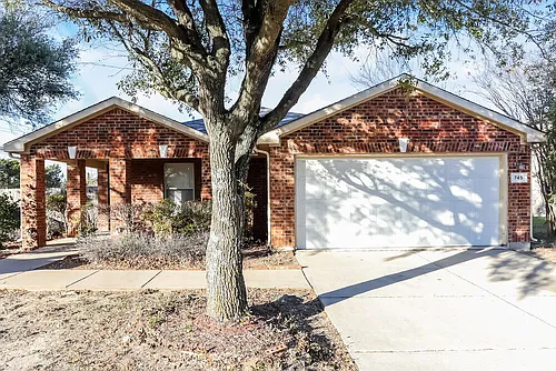 745 Capricorn St Photo 1