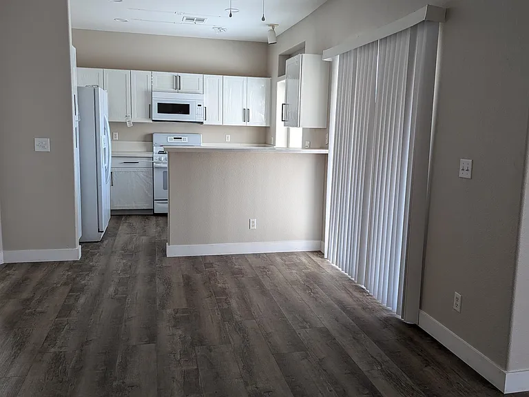 6904 Indian Chief Dr #1-202 — Photo 5