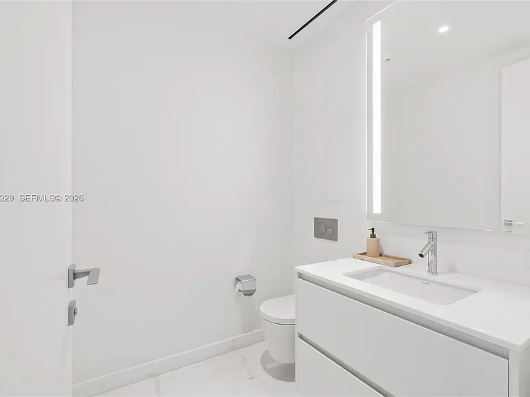300 Biscayne Boulevard Way #2601E — Photo 55