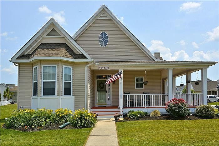 1st image of 34936 Preserve Ln