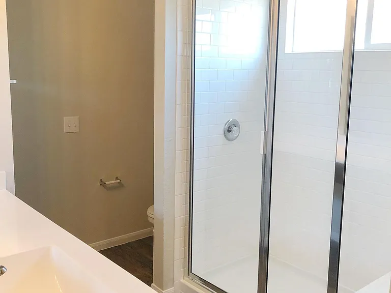 10502 Fulton Ave — Photo 20
