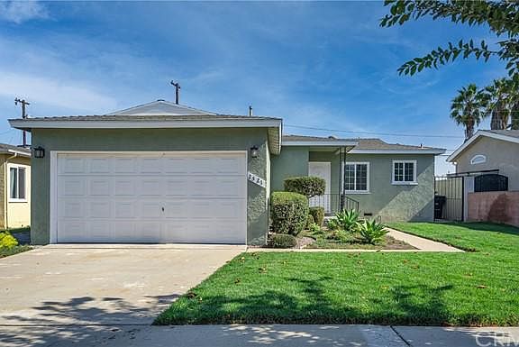 2nd image of 2521 Highcliff Dr