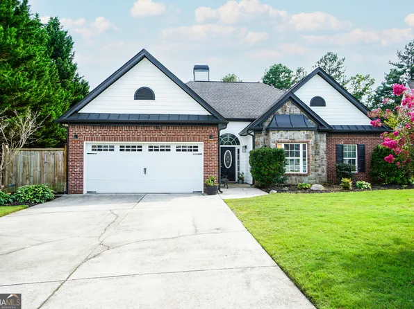 402 S Fortune Way, Dallas, GA 30157