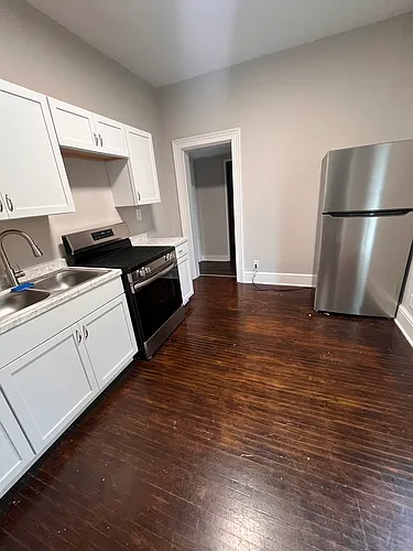 2126 Webster St #1/2 Photo 1