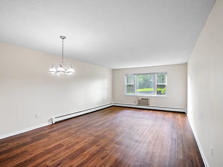 Landings on the Trail Apartment Homes — Photo 9