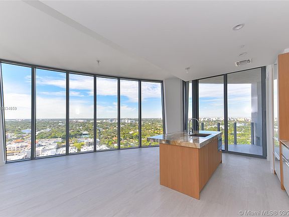 4th image of 2831 S Bayshore Dr Unit 2108