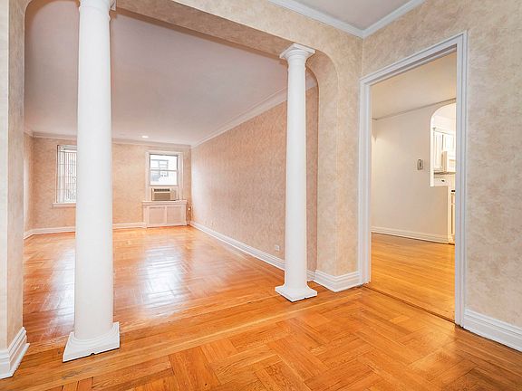 2nd image of 325 E 77th St APT 5E