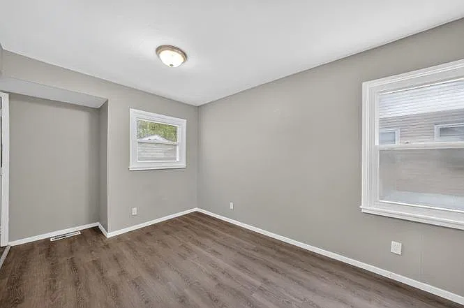 416 Crawford Rd — Photo 3