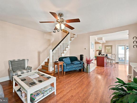 5th image of 152 Shelbourne Rd