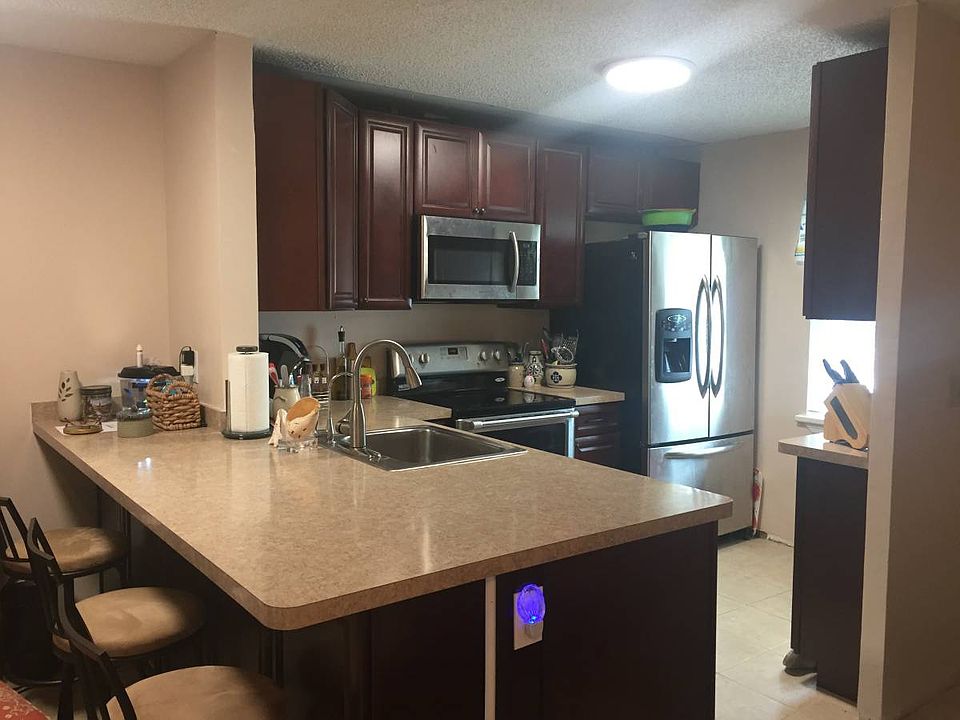 1st image of 9144 Oakwood Ln #F
