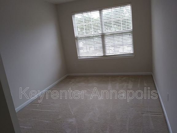 3rd image of 40 Ironstone Ct Unit A