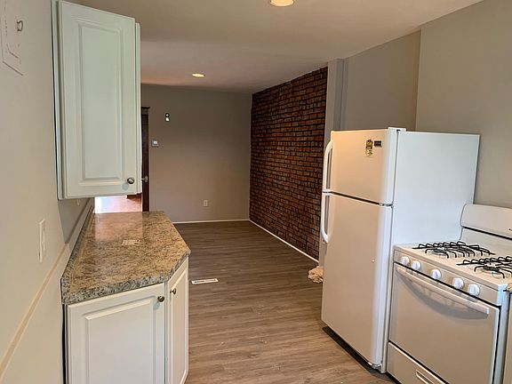 4th image of 3436 Virginia Ave #A