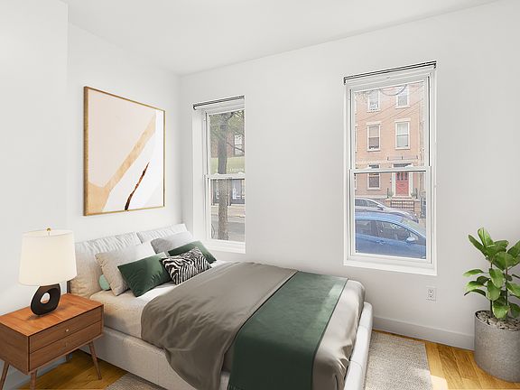 5th image of 562A Morgan Ave APT 1