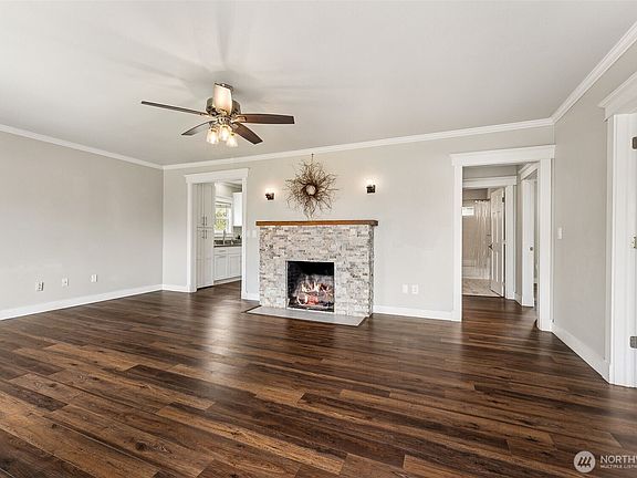 4th image of 1014 E 32nd Street
