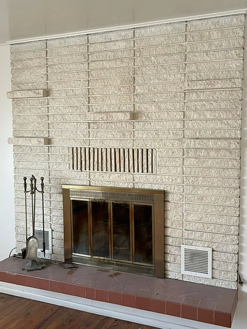 328 - Windy City Rentals LLC — Photo 3