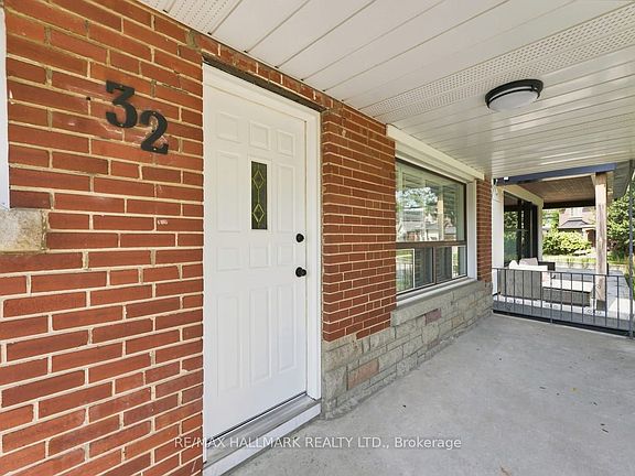 2nd image of 32 Denvale Rd