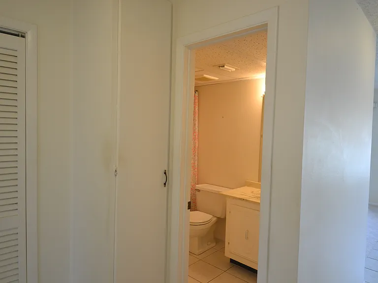 329 Moorings Cove Dr — Photo 7