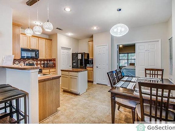 5th image of 240 Northwood Dr