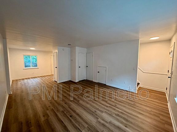3rd image of 1241 Grove Park Ln