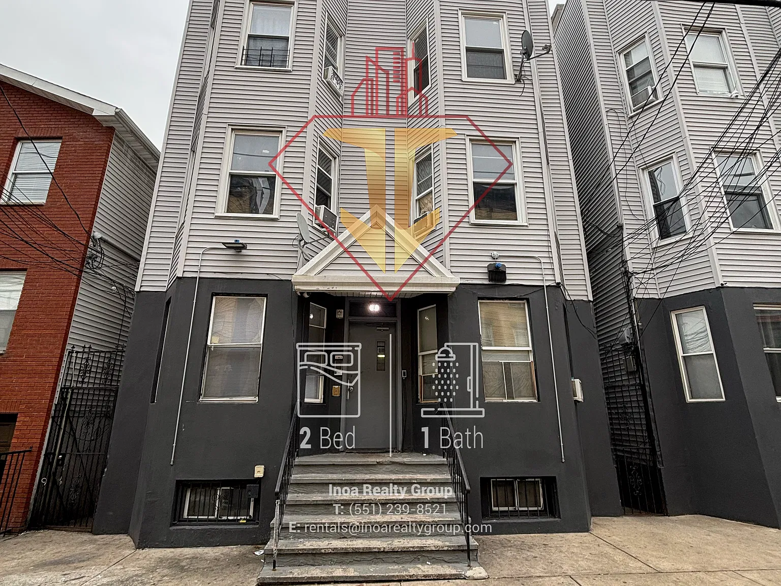 2 bed, $1,700 — Photo 1