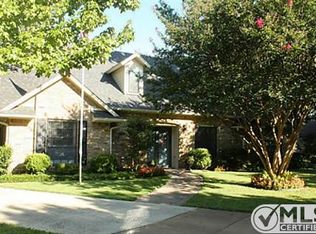 2101 Bancroft Ct, Arlington, TX 76017