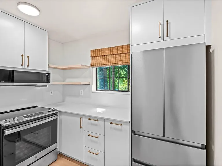 4000 Carman Dr #G108 — Photo 12