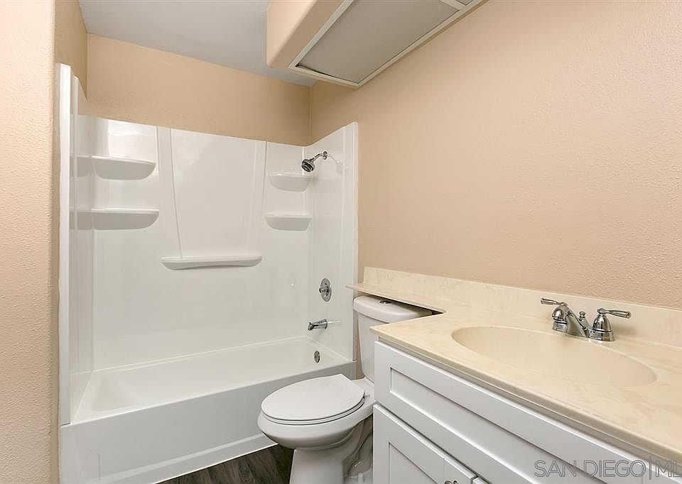 1st image of 1438 Golfcrest Pl
