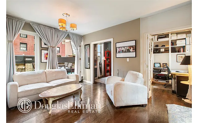 Sold by Douglas Elliman | media 24