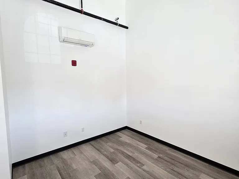 401 Olo Street - Former Church Parish Converted In Luxury Apartments! — Photo 34