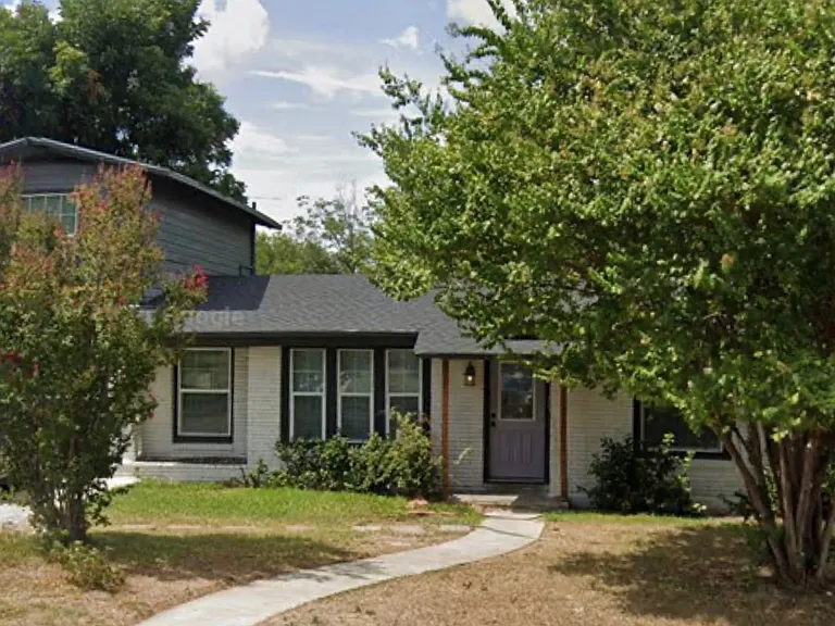 527 Saratoga Dr #B — Photo 17