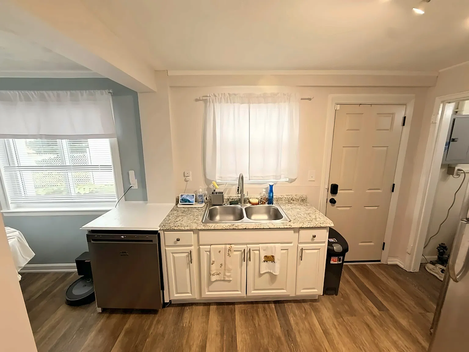 3 bed, 1450 sqft, $3,100 — Photo 4