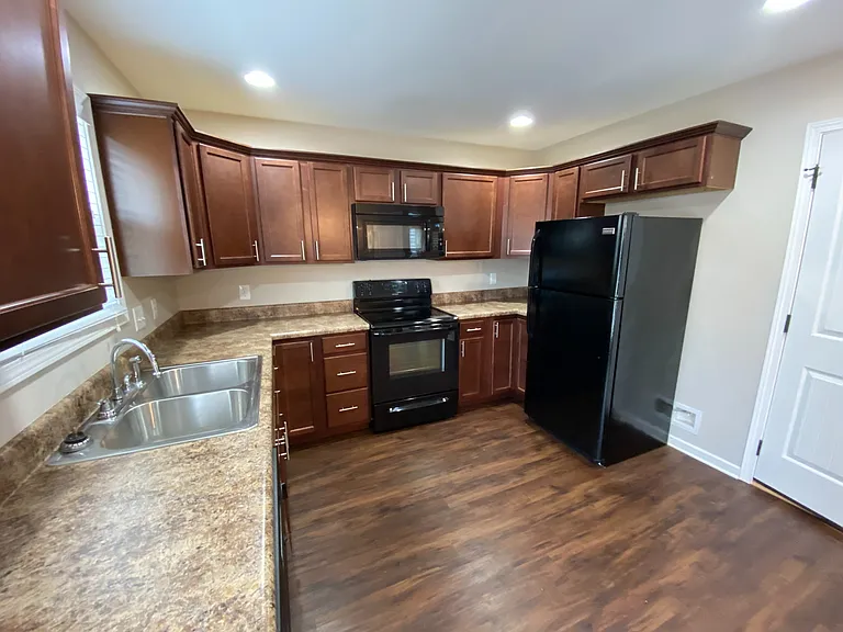 863 Blue Spruce Way #863 — Photo 7