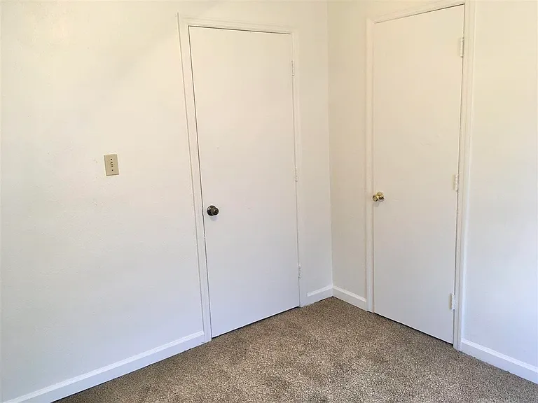 1440 Hudson St #2 — Photo 7